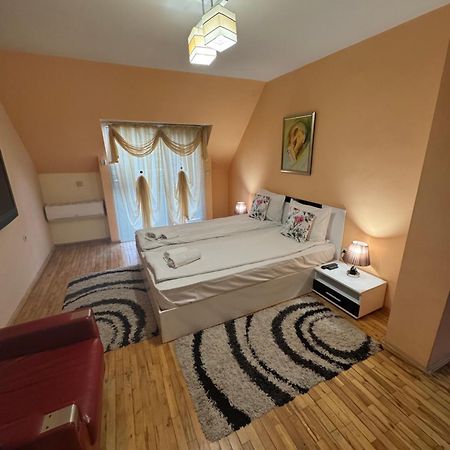 Hotel Venis House à Plovdiv Extérieur photo